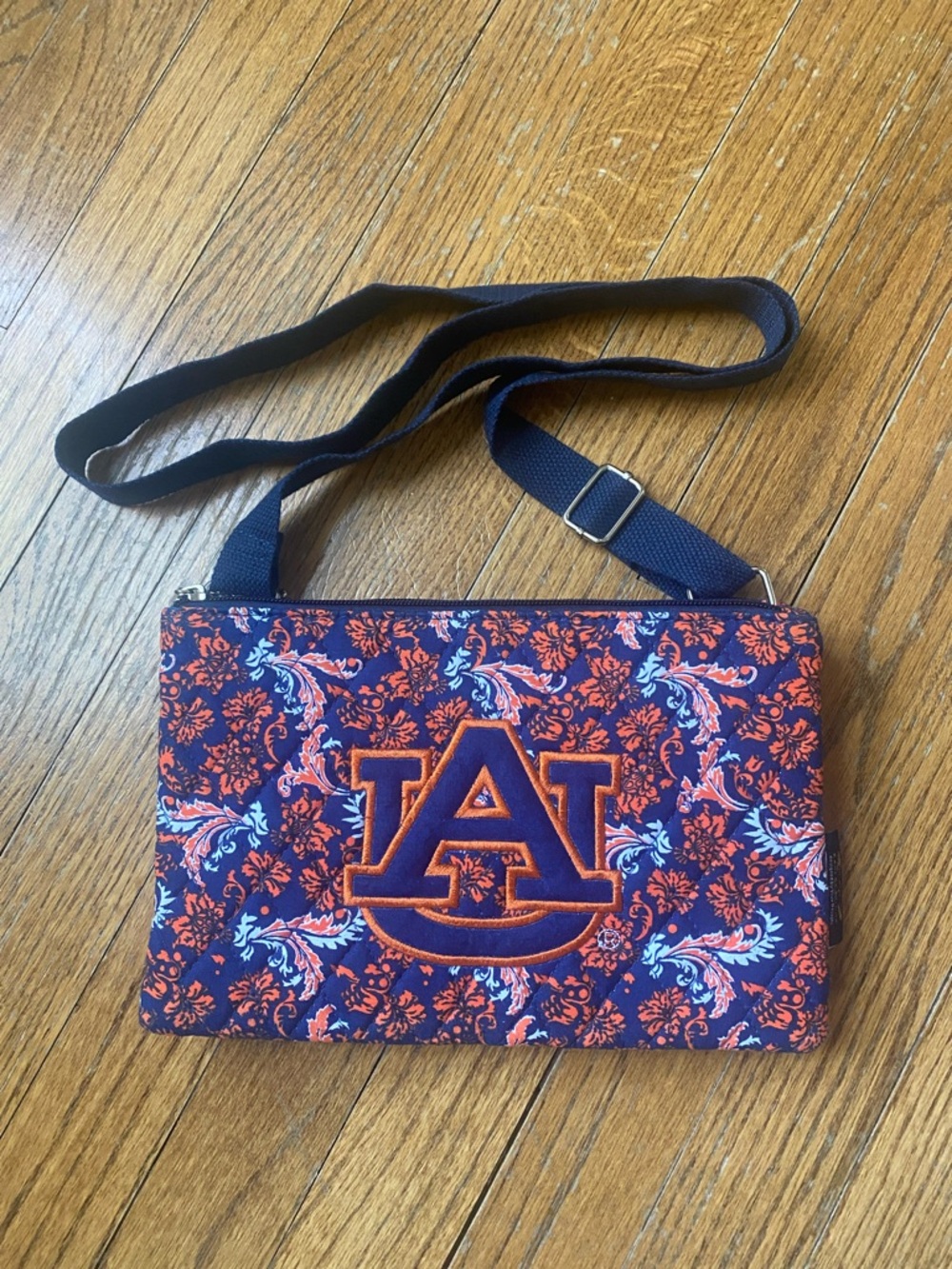 VIVA DESIGNS, Auburn University, Vera Bradley style, Quilted Crossbody Bag, NWOT